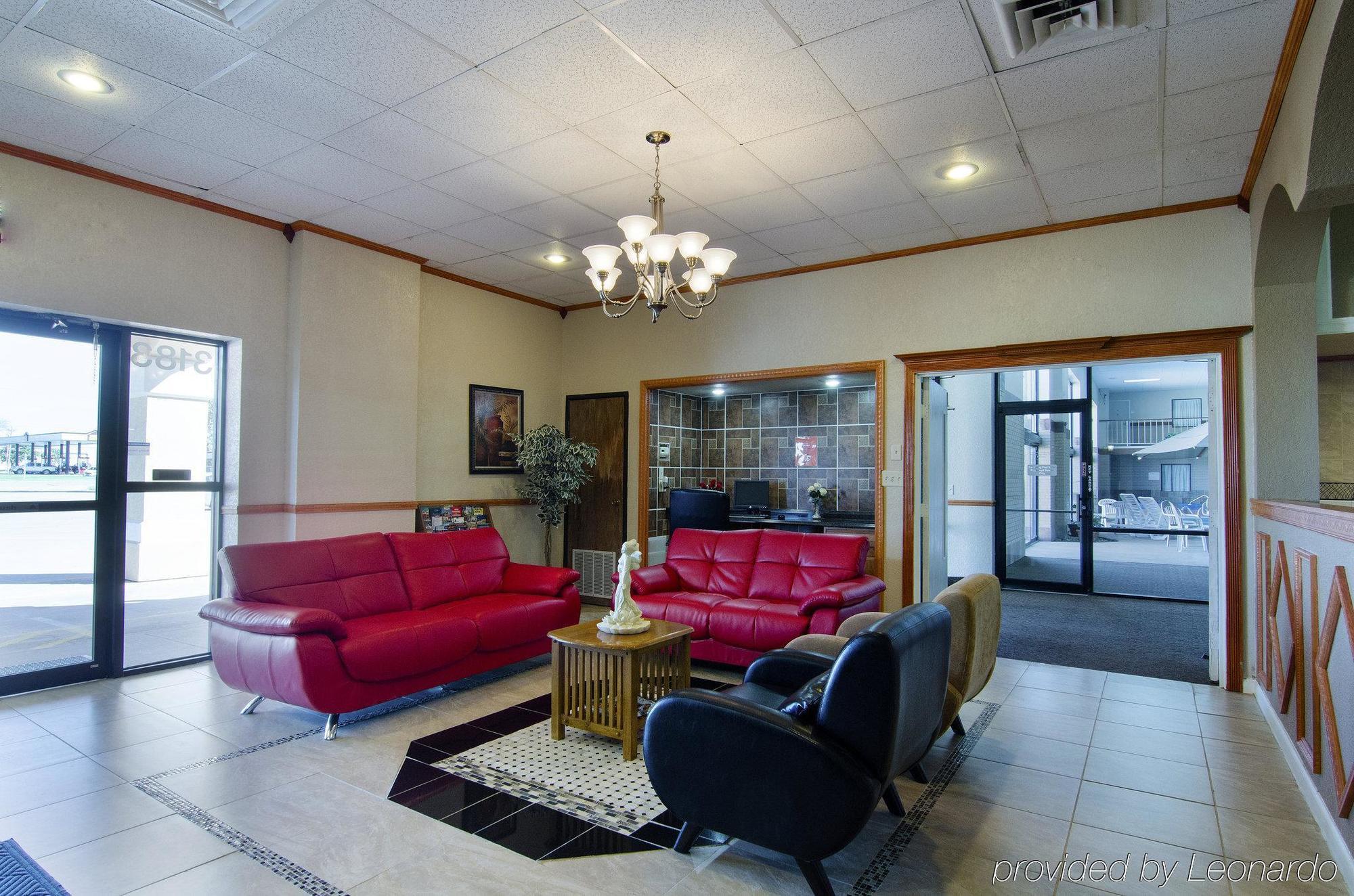 America'S Best Inn And Suites Емпория Екстериор снимка